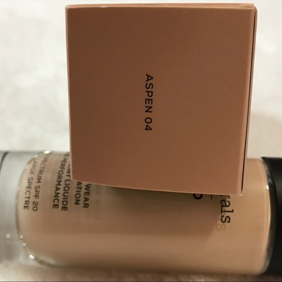 BareMinerals Bare pro Foundation BNIB 04 Aspen - Picture 2 of 3